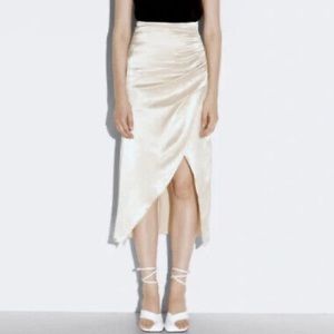 Zara High-Waisted Satin Effect Viscose Ruched Midi Skirt with Slit Cream Size L